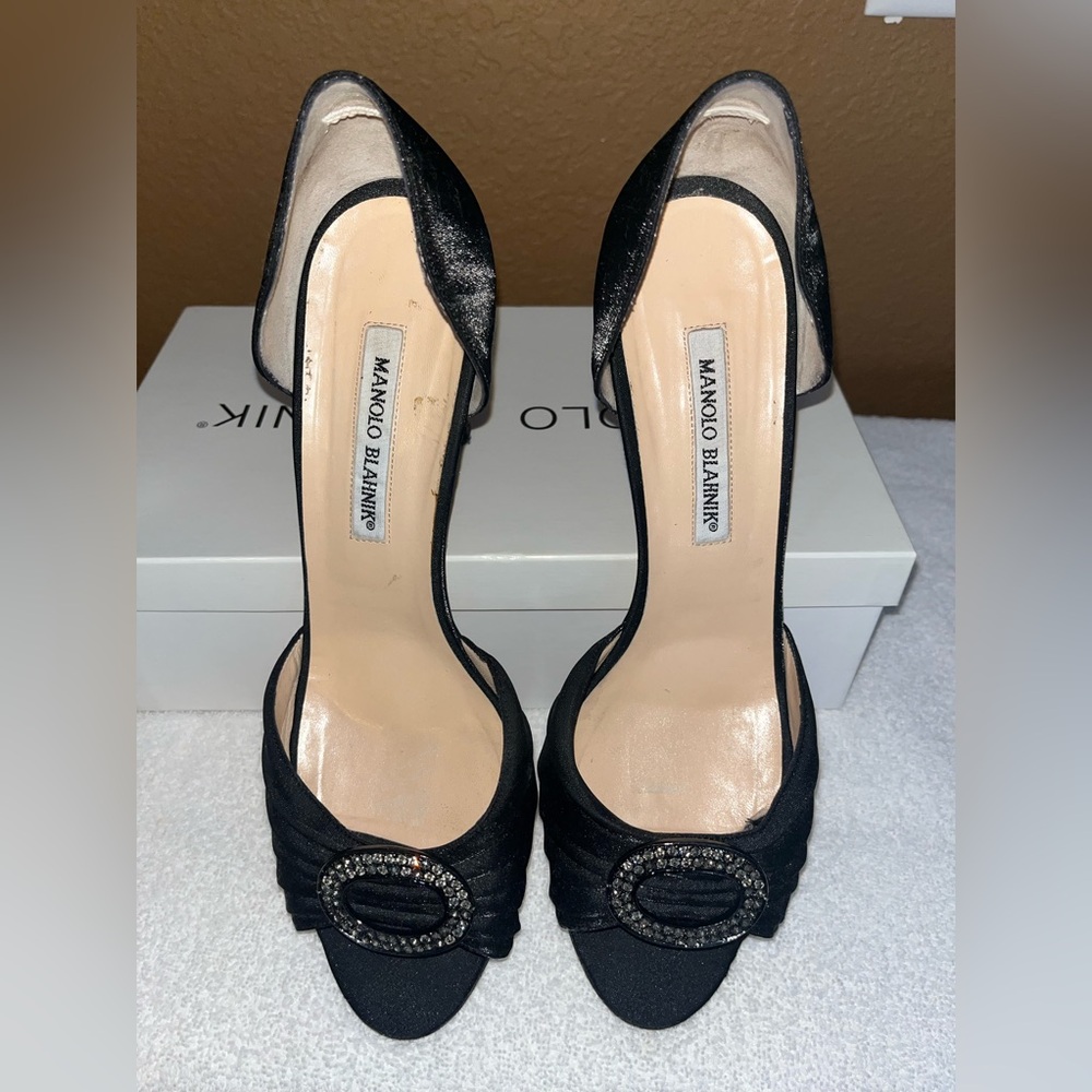 Manolo Blahnik Sedaraby pump